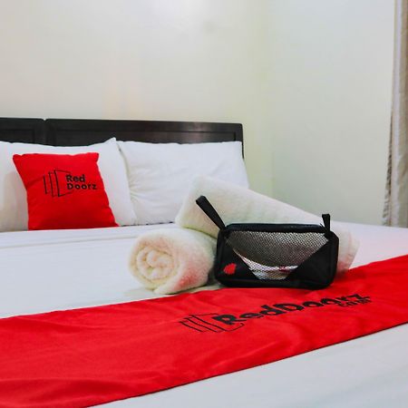 Reddoorz Plus @ Mabolo Cebu Exterior foto