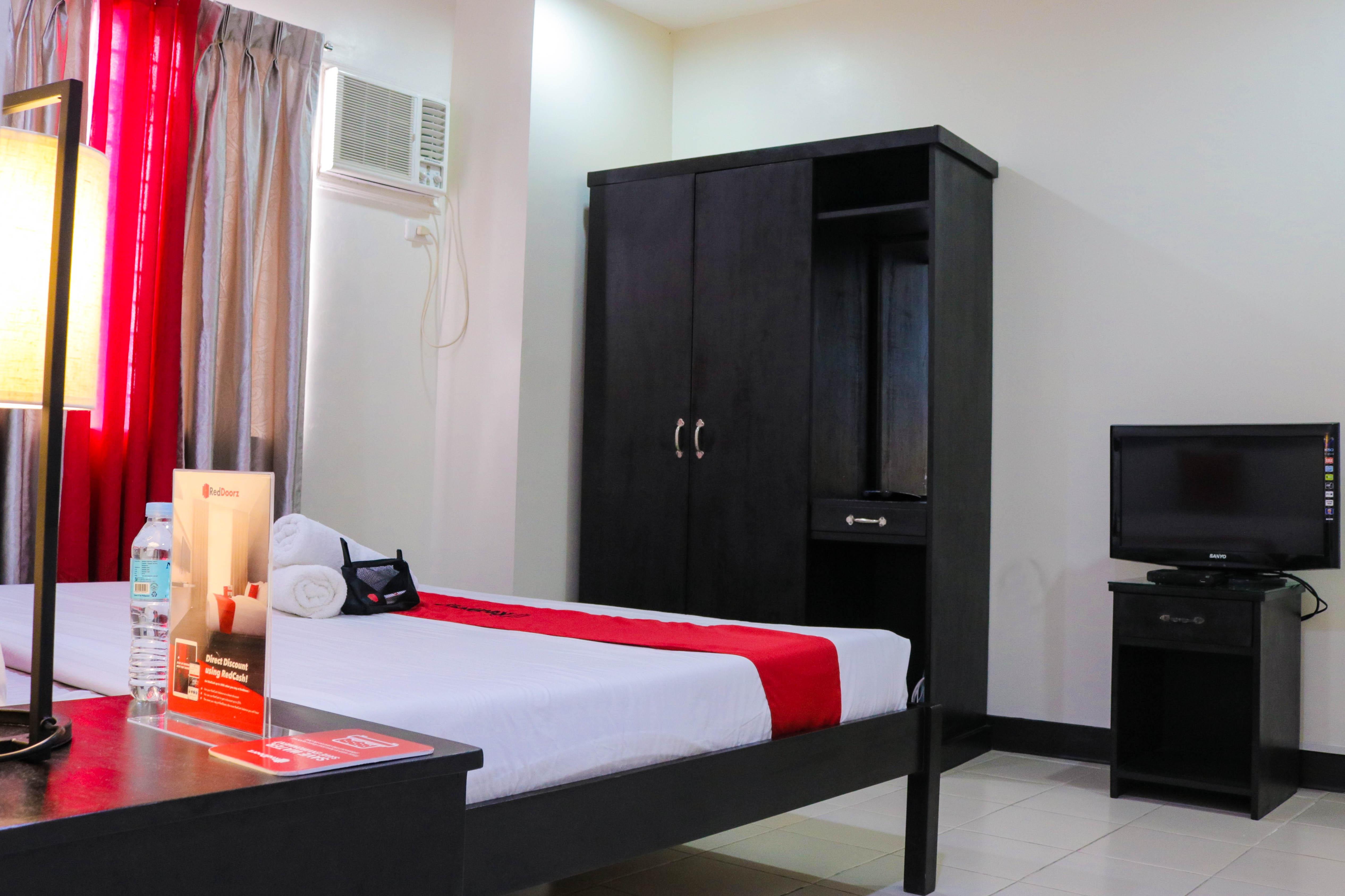 Reddoorz Plus @ Mabolo Cebu Exterior foto