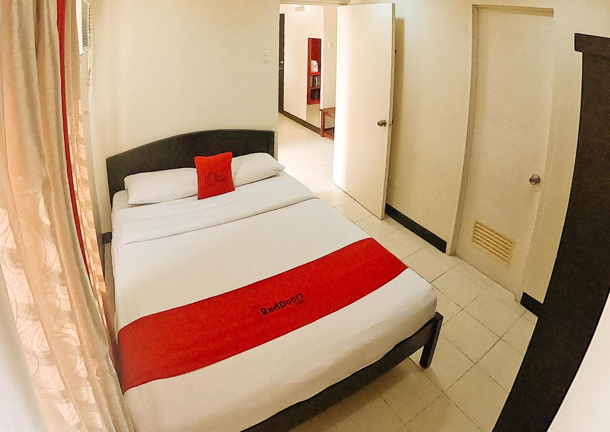 Reddoorz Plus @ Mabolo Cebu Quarto foto